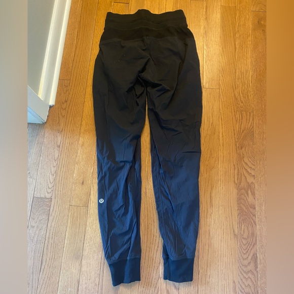 lululemon dance studio joggers - Picture 3 of 3